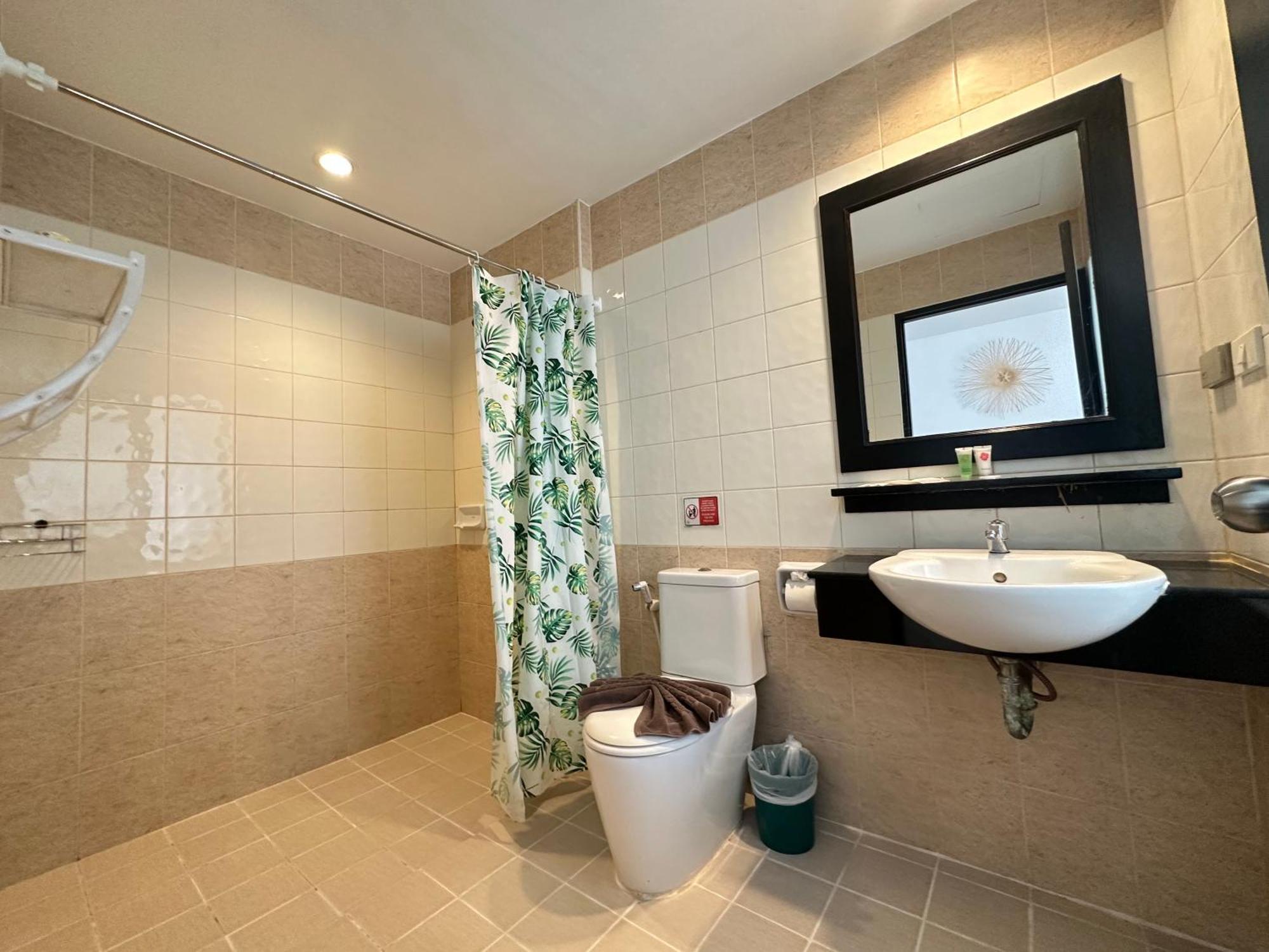 Hotel Baya Phuket Patong Exterior photo
